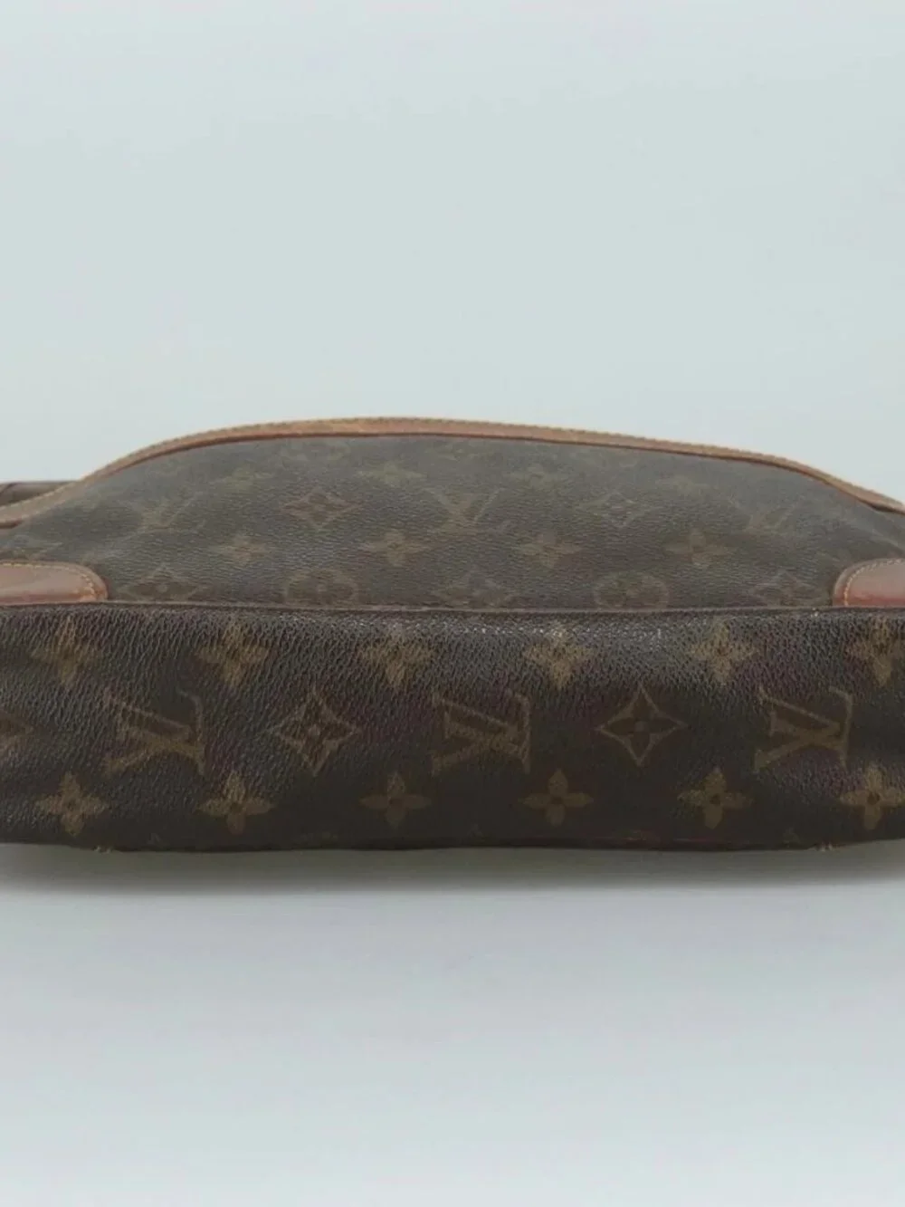 Louis Vuitton brand	louis vuitton